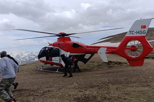 30 Dakikalık Kritik Yolculuk Hayatını Kurtardı: Ambulans Helikopter Zamanla Yarıştı